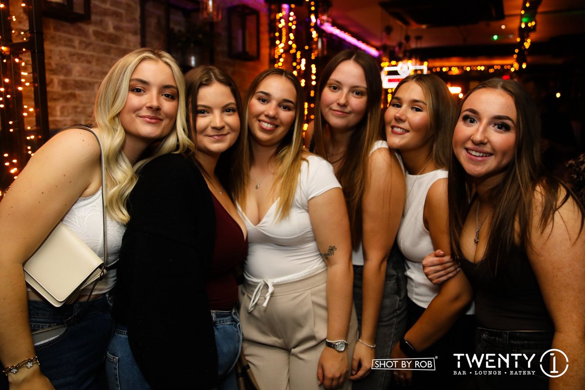 Live music in <a href="/twenty1lounge/">twenty1lounge</a> 📸