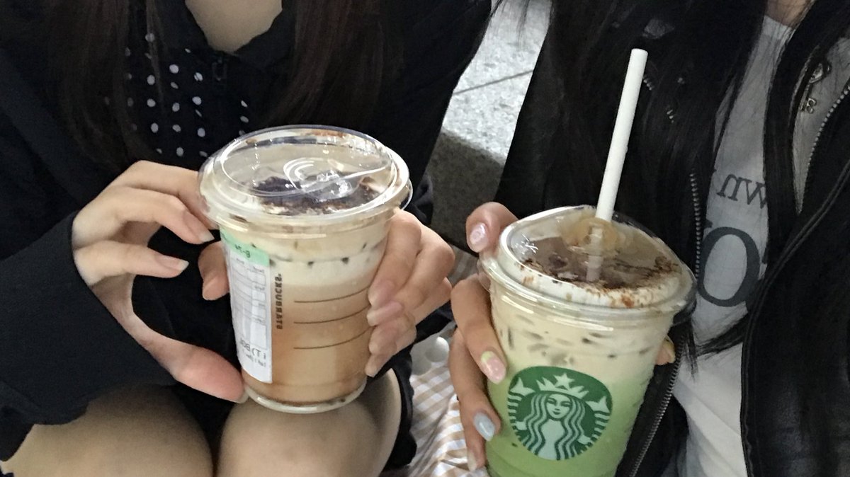 지금 딱 블글라 들고 한강가야대 ☕️ … 🚶‍♀️..