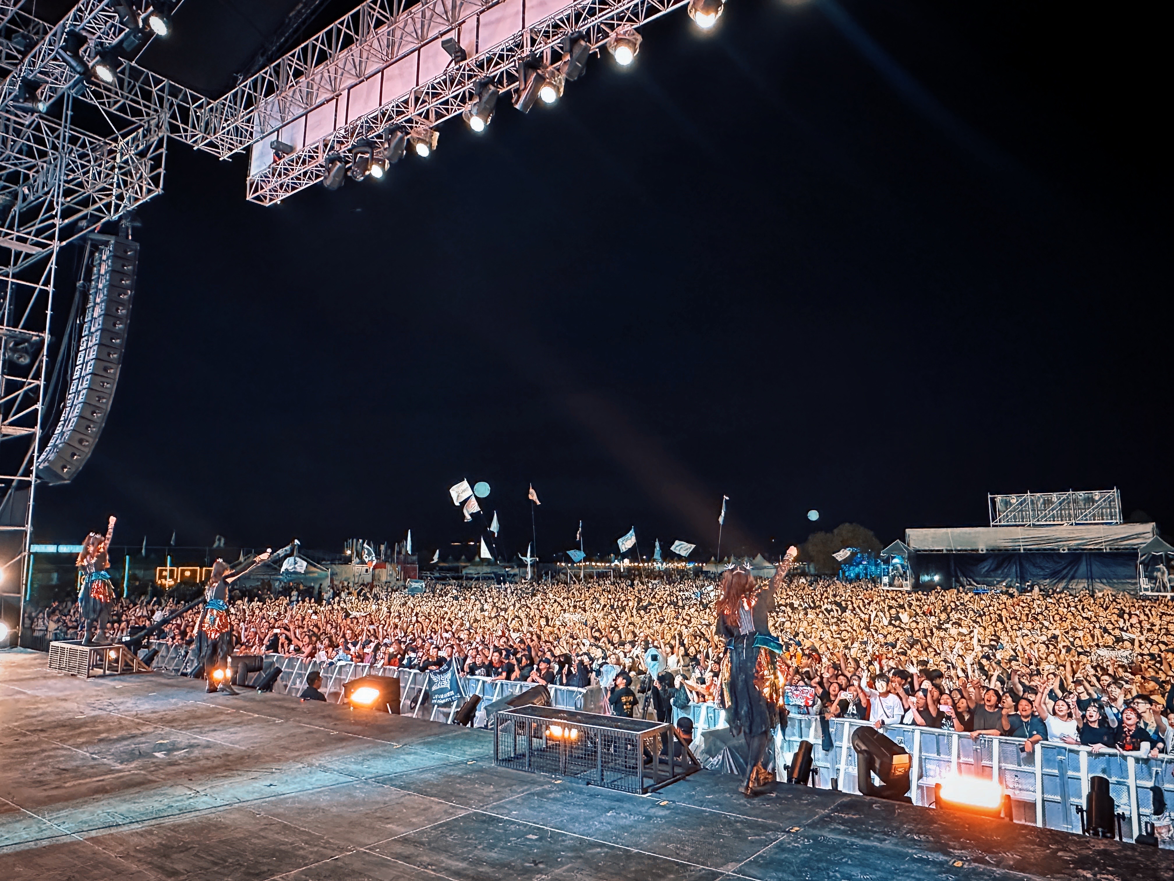 G18QGpNaAAAvEyG?format=jpg&name=4096x4096