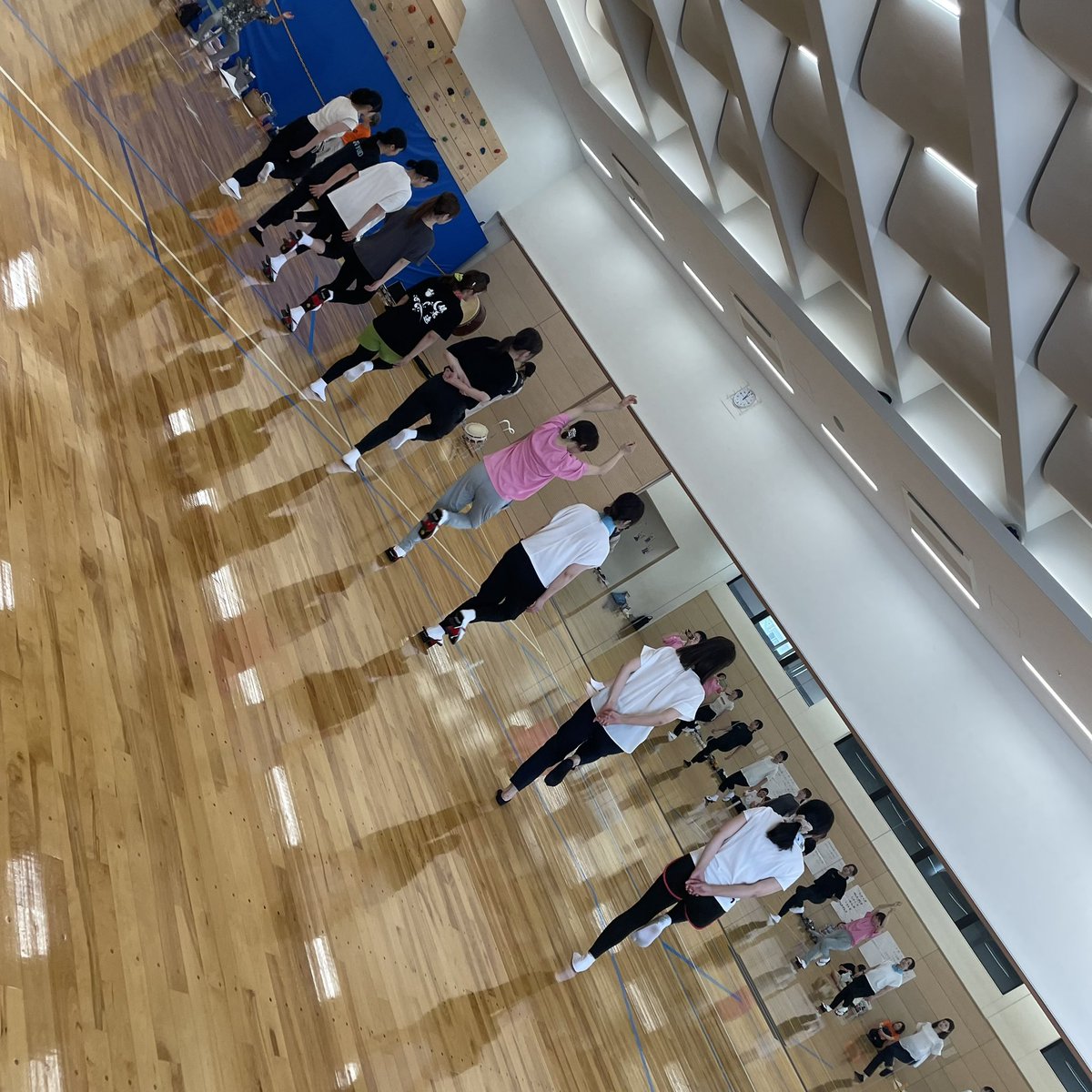 WelcometoJapan1's tweet photo. しろおか連の練習。銀兎連の皆さまにサポートいただき、2025みなと区民まつり10月12日（日）12時～のパレードに向けての最終練習。子どもたち・女踊り・男踊り流しの基本練習を、みっちりと行いました #みなと区民祭り#みなと区民祭り阿波踊り #しろおか連 #しろおかれん    #伝統芸能 #伝統芸能継承 https://t.co/foG5yb3hY4