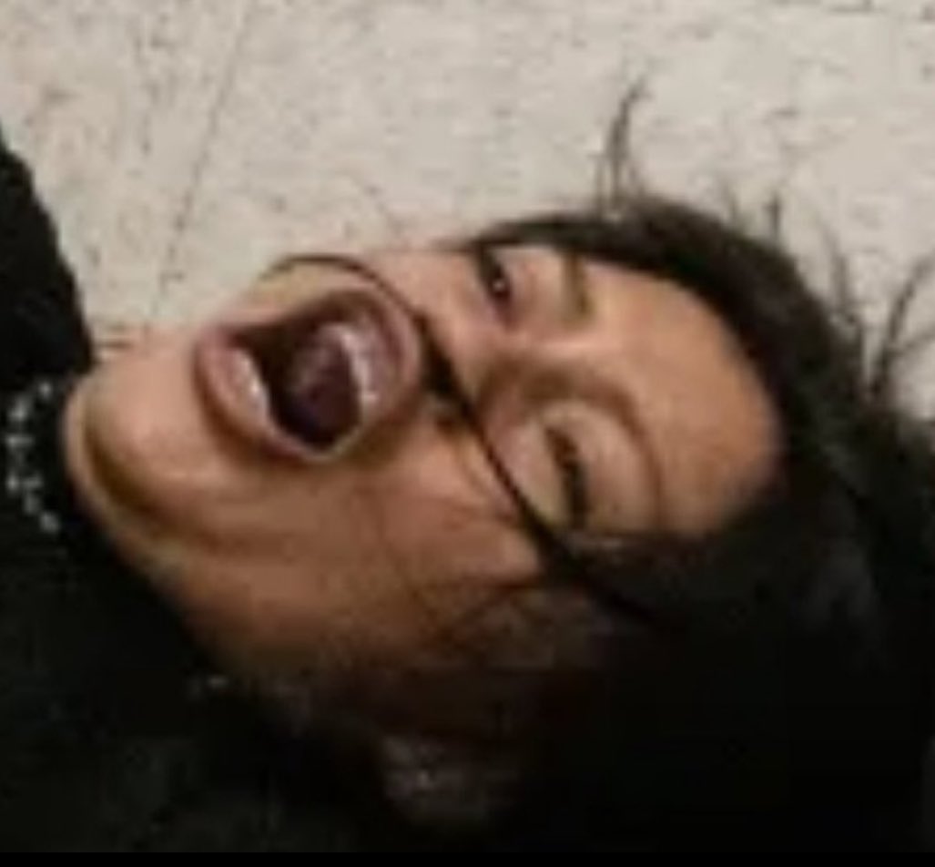 DeIudedShaniqwa's tweet image. Still laughing at this photo