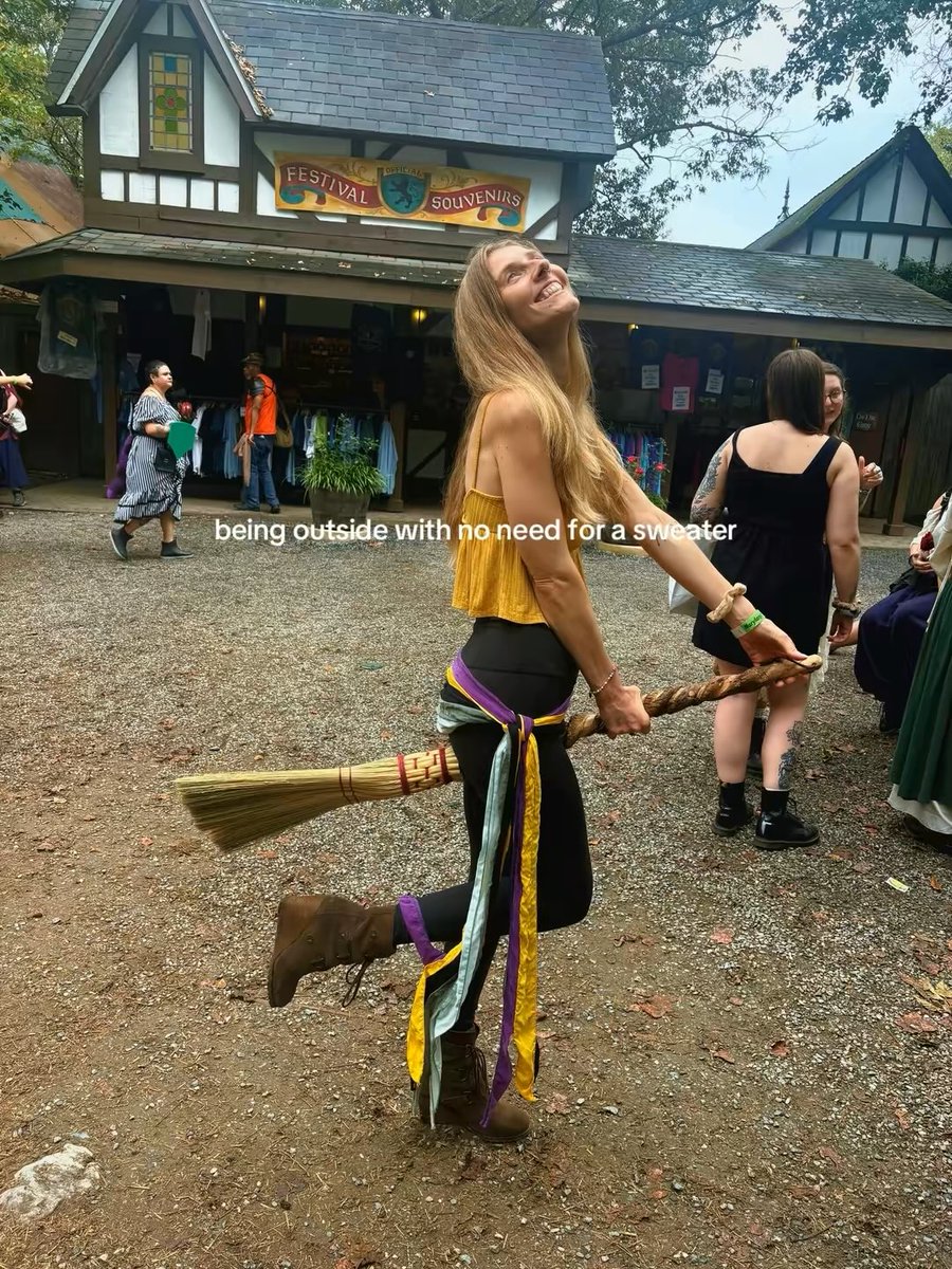 katclaussen's tweet photo. What are your favorite things about fall? #tiktok #witchy #autumn https://t.co/wOw4Iok4fC https://t.co/JyD25rU3Jh