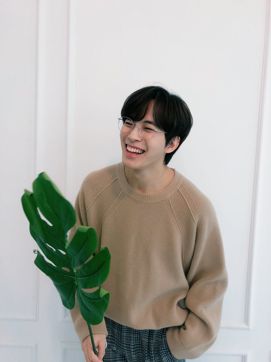 생일축하해 홍빈아🎉🎉🎉
항상 행복하자ㅎㅎ