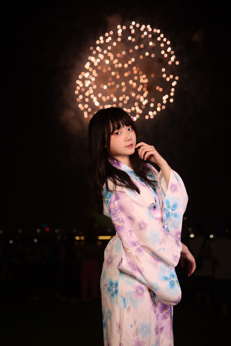 Nightrain_0905's tweet image. 想看浴衣底下的樣子嗎？🫣

📷 Alan 
最近新買的衣服～～可以私訊購買圖包搶先看！不然就要等我安排拍照了🤫
#浴衣女子 #浴衣 #煙火 #花火