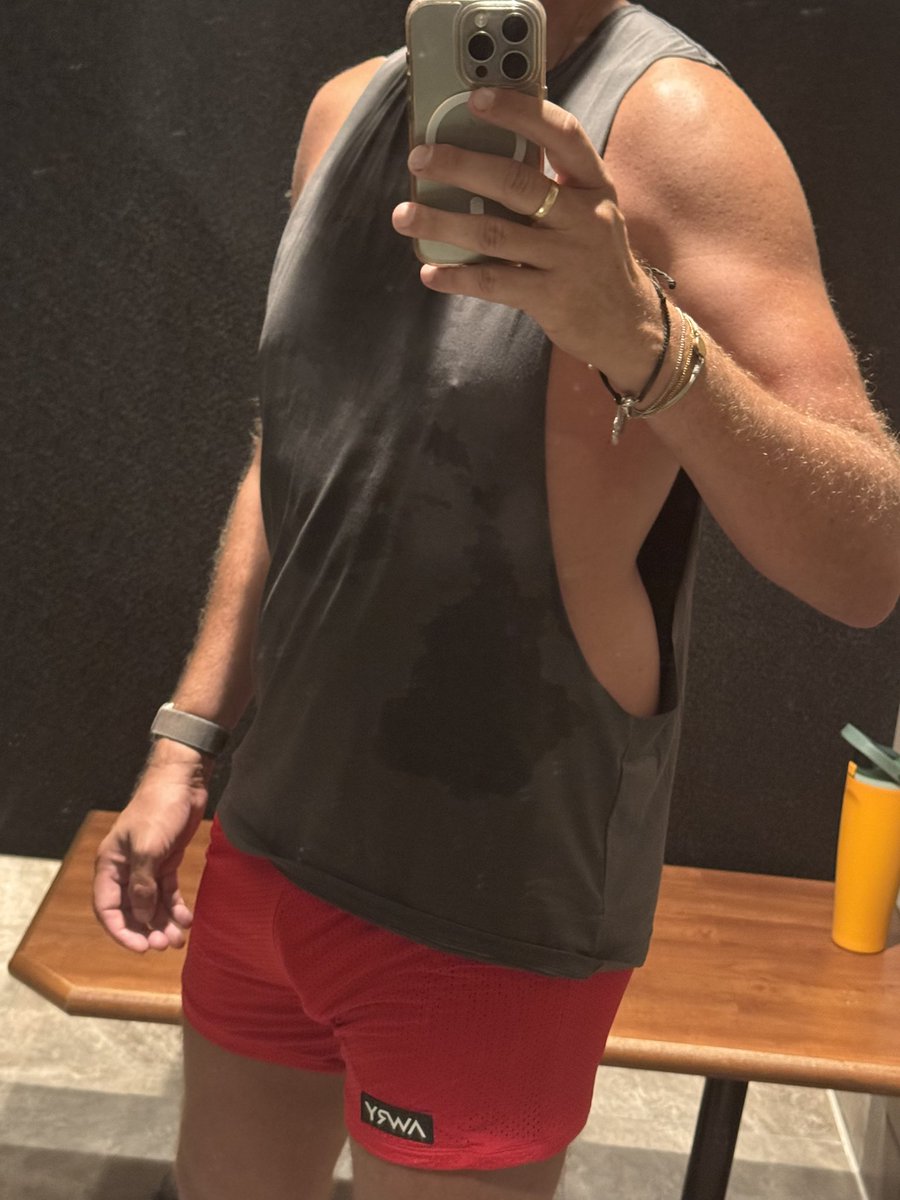Midmichdad1230's tweet photo. Had a great workout in the new gear. Thanks for the recommendation @ThatsChamp2U #awry #varsityshort #commando https://t.co/mkIk4xOLjK