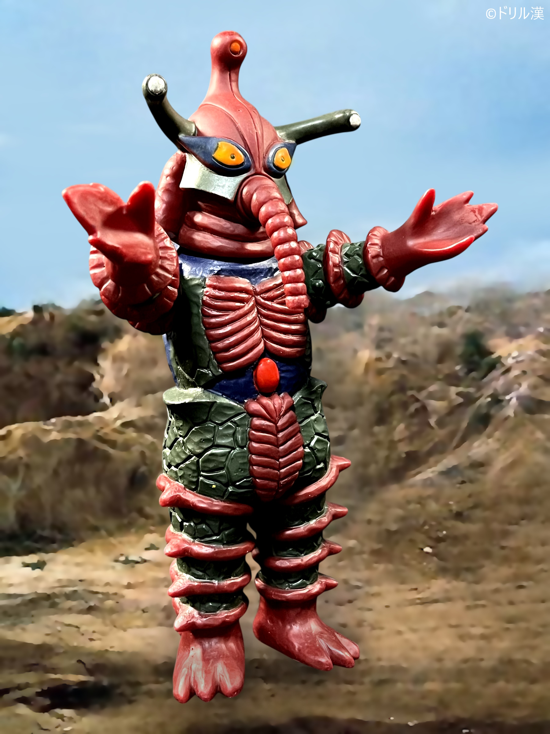 R*2様 M1号 ヒッポリト星人 Amazon.co.jp: ヒッポリト星人 M1号 蓄光ソフビ レアカラー