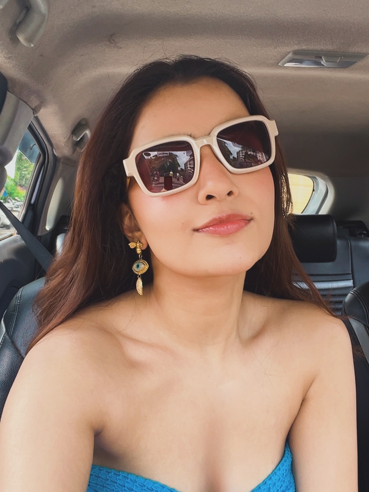 G18UJshbgAACldv?format=jpg&name=large