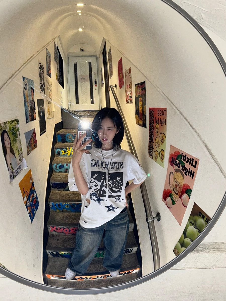 azzuradet's tweet image. hAi sMuAnyA LeH cEk aLt yAh