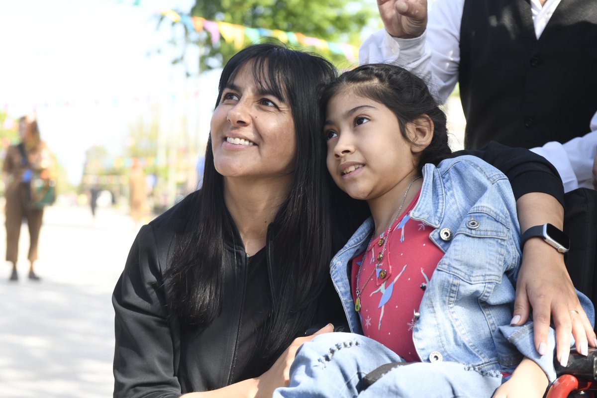 🚧✨ Inauguramos junto a <a href="/Nardini_Leo/">Leo Nardini</a> y los vecinos la pavimentación de la calle Nicolás Mascardi, en Grand Bourg.

Una obra muy esperada que hoy es realidad gracias al trabajo de nuestras cuadrillas y la administración municipal. Me llena de orgullo porque demuestra que con