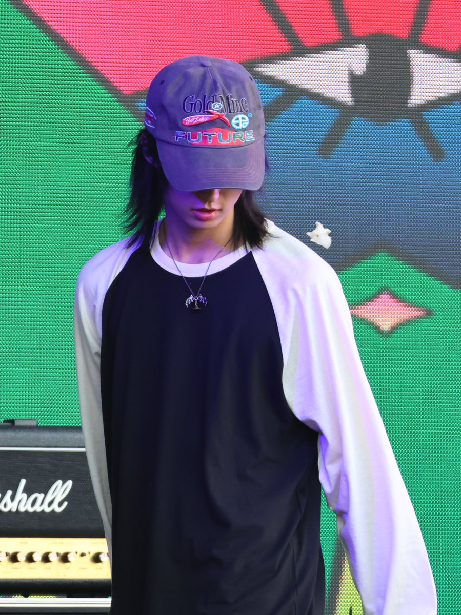 포티 tweet media