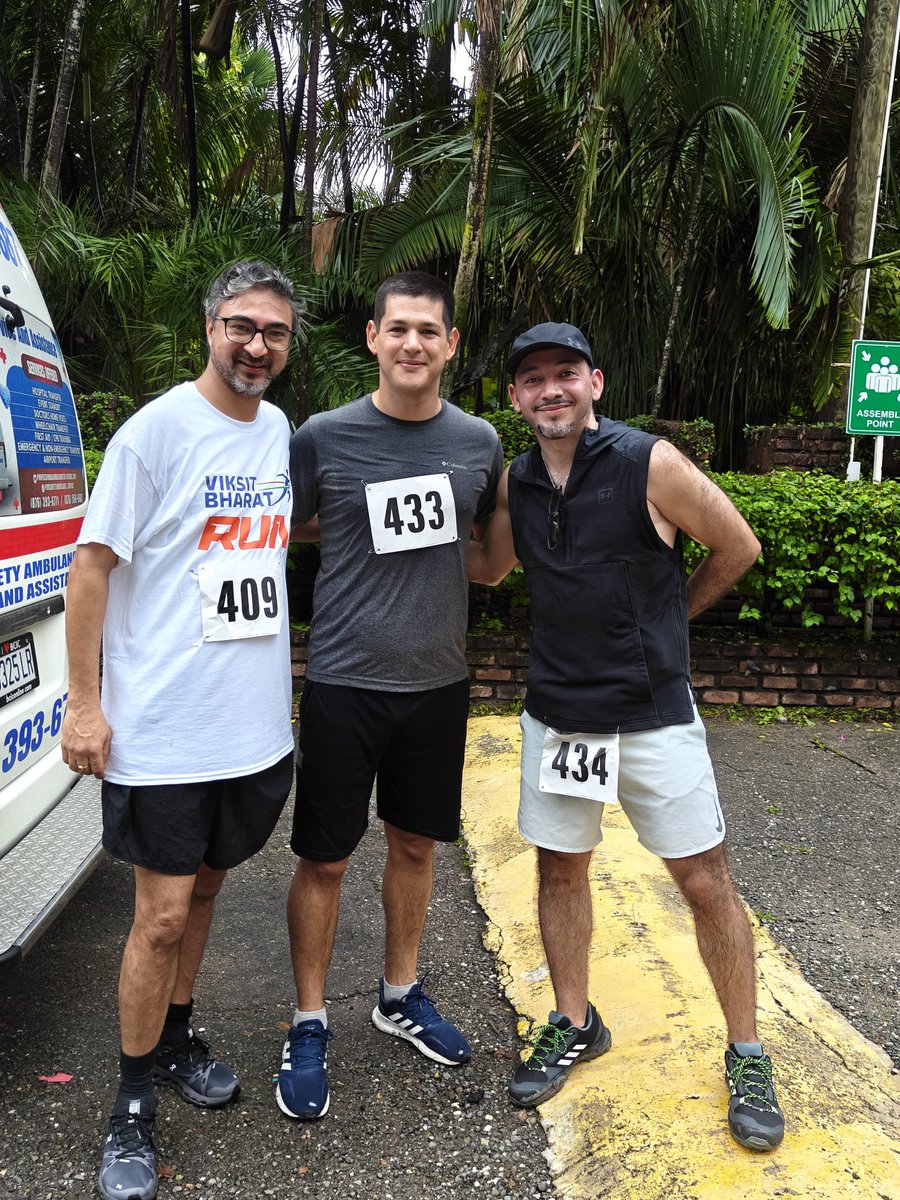 More pictures of the Run to Serve The Nation!