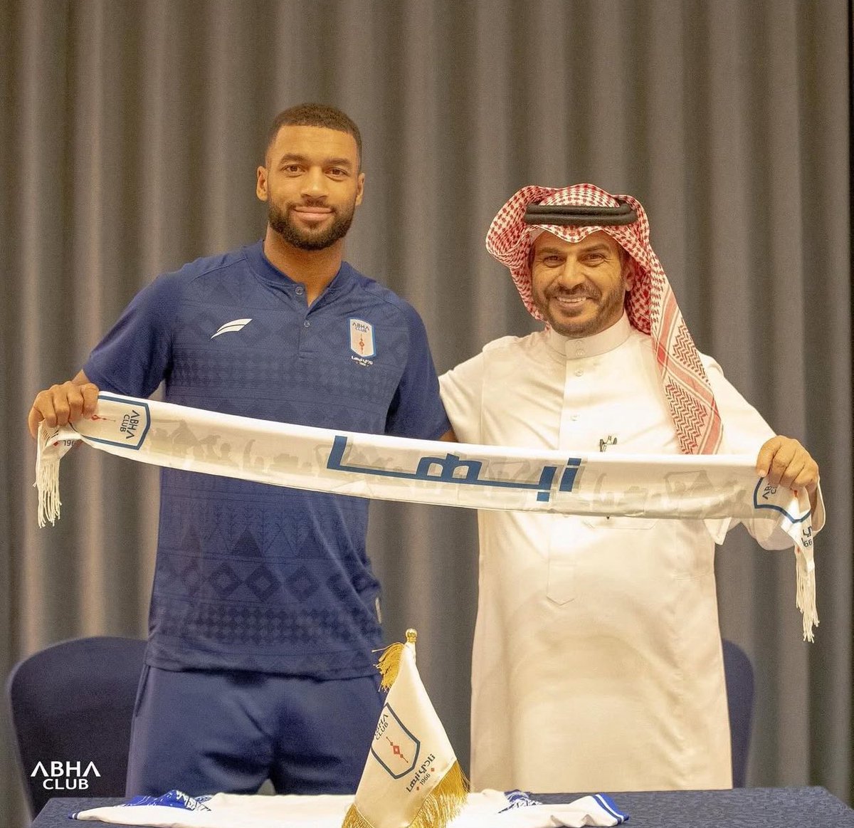 🇸🇦 Aanvaller Sylla Sow heeft eerder deze maand een binnenlandse transfer in Saoedi-Arabië gemaakt. De Avonturier is van Al-Najma overgestapt naar Abha Club. Op naar veel goals voor je nieuwe team, Sylla! 🙌