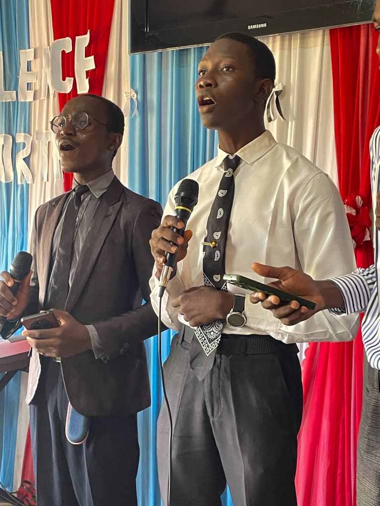 DLCF_AFIT's tweet photo. We came to experience the name of Jesus,to be remembered by that name and to finish the month with that Name Jesus Christ. We leave remembered,revived and blessed.

  #blessedSunday #lastSundayofthemonth #DLconversations #dlcf #pastorkumuyisaid #septembertoberemembered https://t.co/s9VuIpNZkV