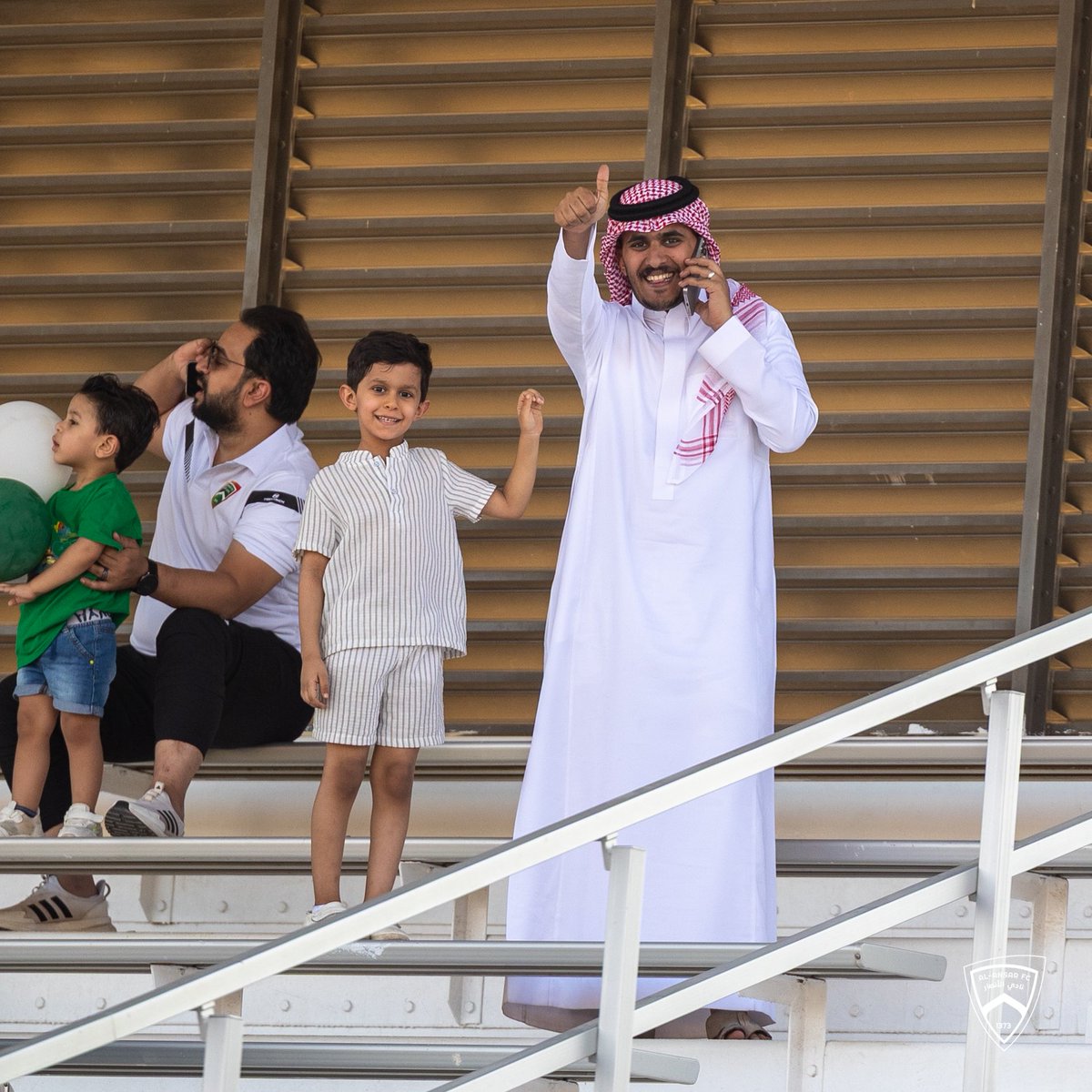 alansarksa's tweet photo. بين أهلنا وناسنا احتفلنا في شركة نادي #الأنصار باليوم الوطني السعودي الـ95 🇸🇦💚
#الأنصار_الجديد https://t.co/WDYpXBr7mO