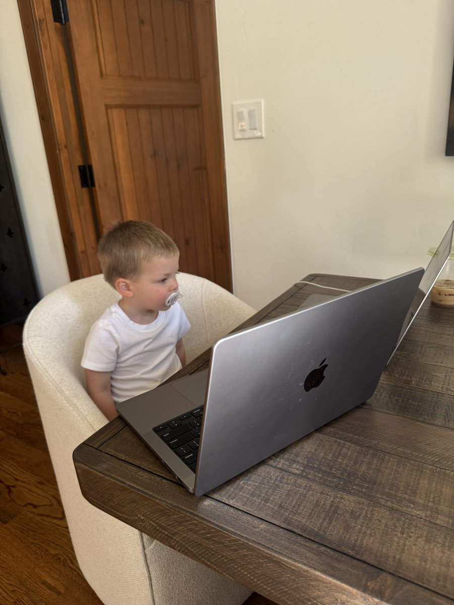 Ashley Jennings tweet media