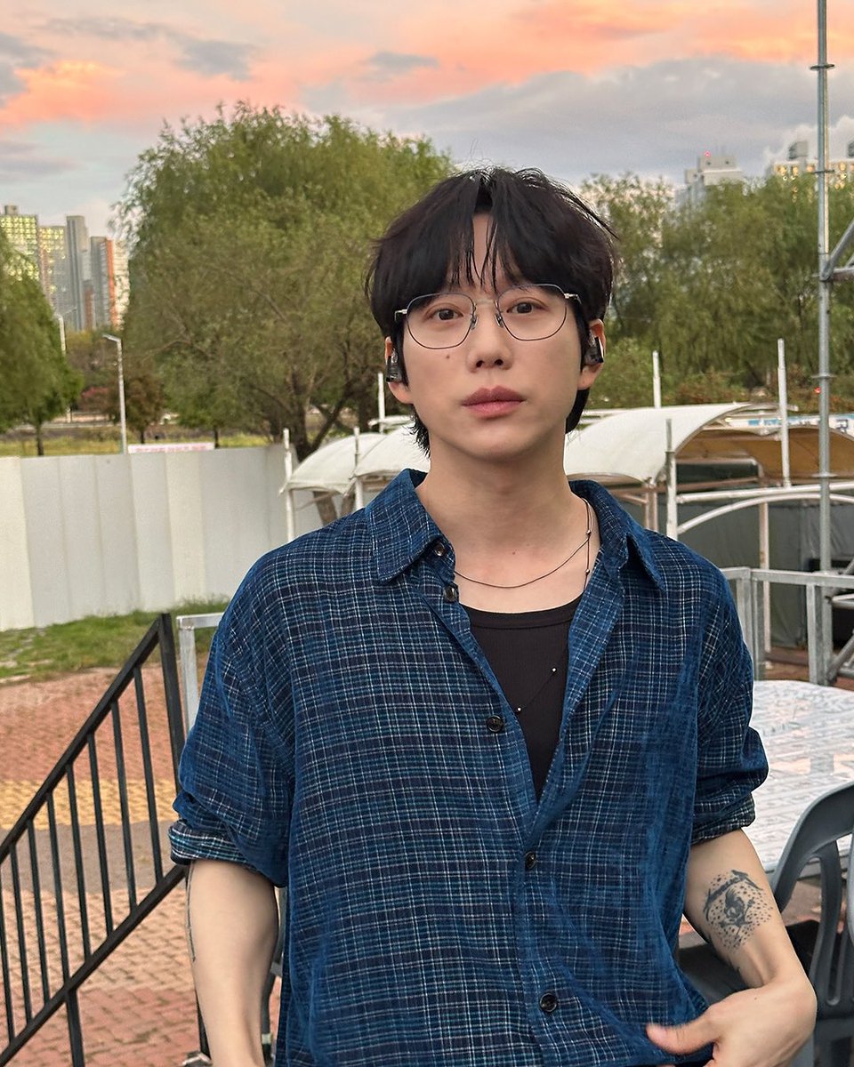 아 진심 개잘생겻네 xx....