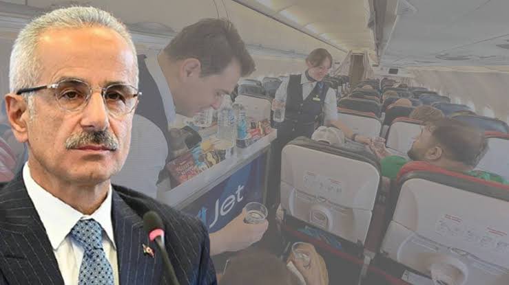 Arada kaynadı ama uçaklarda suyun ücretsiz verilmesinin yaşlılar ve çocuklar için çok önemli olduğunu düşünüyorum. İyi iş çıkardı Ulaştırma Bakanlığı. Tebrik ederim.