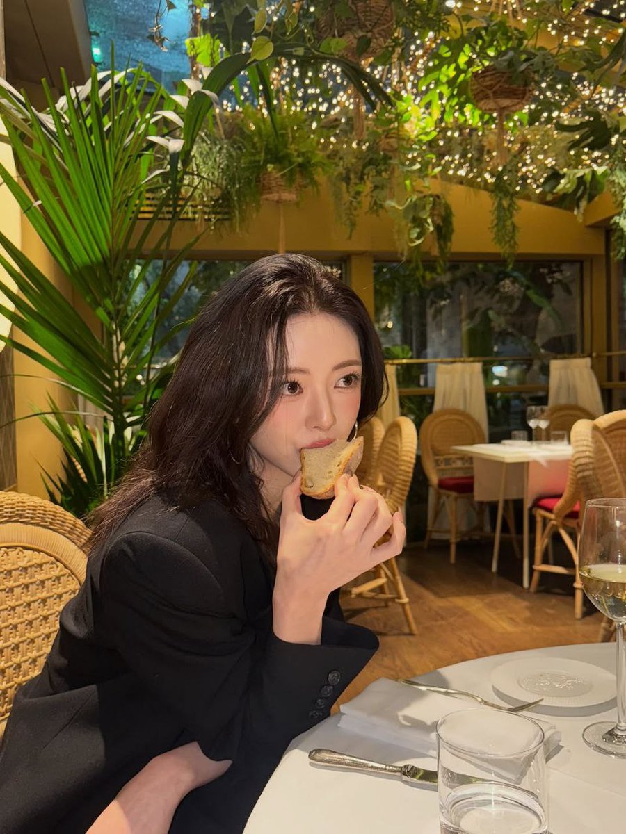 Arizoneah's tweet image. MIDZY, vote for ITZY at the 2025 BreakTudo Awards! ITZY is nominated in two categories: K-Pop Hit of the Year - Girls Will Be Girls and International Female Group
Link 🔗
• International Female Group — vote.breaktudoawards.com/vote/hit-k-pop…
VOTES ARE UNLIMITED!!!!!! #ITZY #ITZYSUPPORT