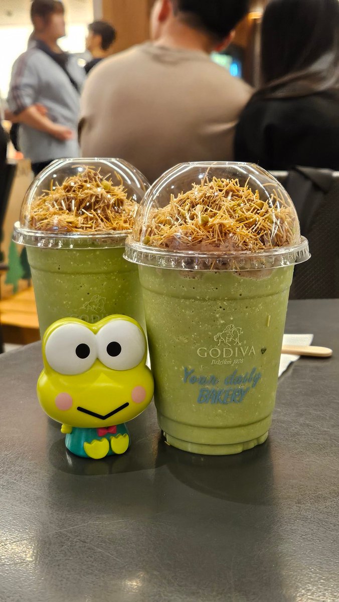 지금까지 살면서 먹은 스무디 중에 제일 달았음