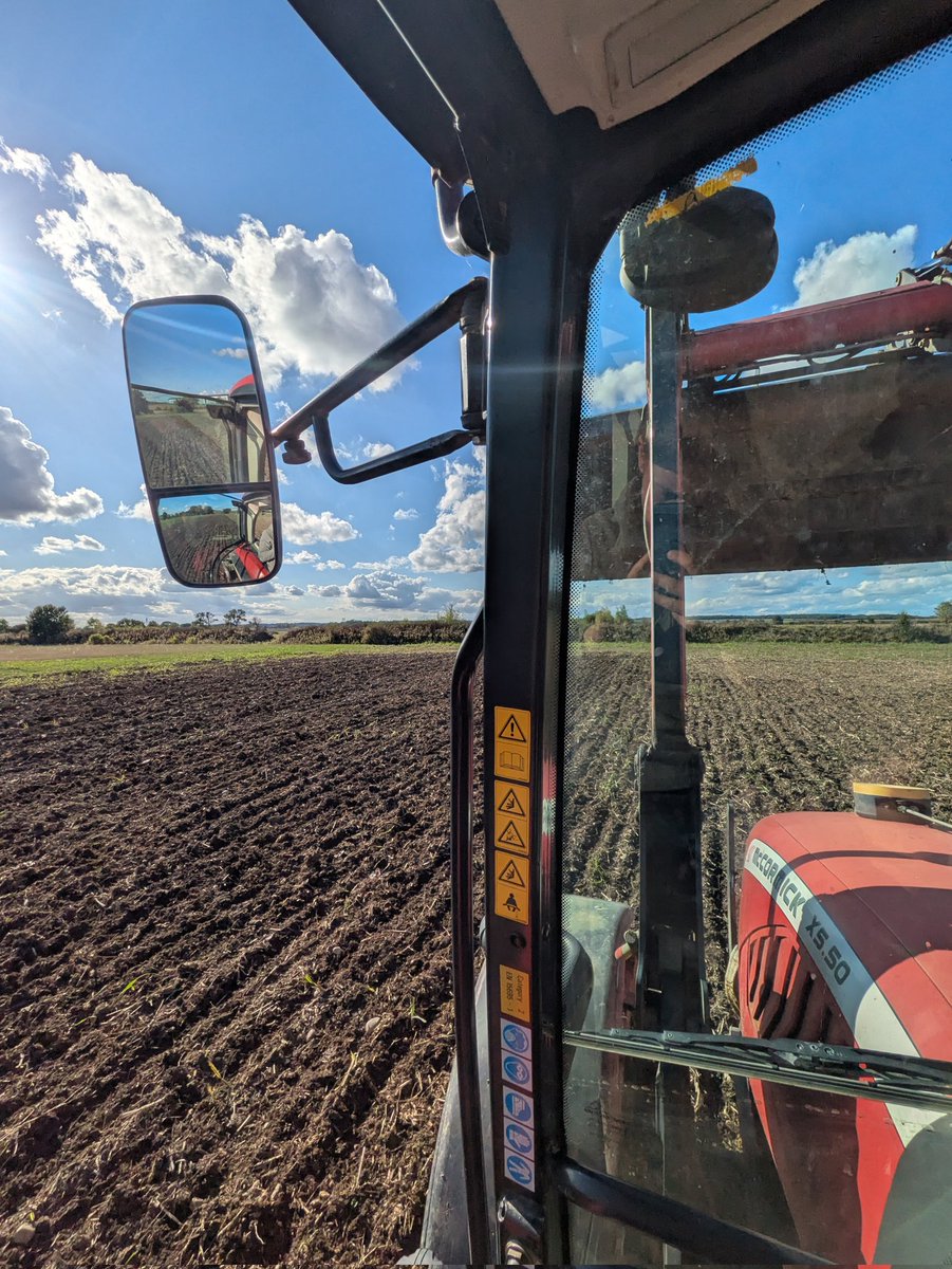 Adventurefields's tweet image. A great weekend at TTG! 
Terrific tractor driving 🚜
Awesome axe throwing 🪓
Amazing air rifle shooting 🎯
And a perfect way to end the weekend with beautiful sunshine! ☀️ 
Website: thetournamentground.co.uk

#NottinghamshireDaysOut #BlythUK #EastMidlandsAdventure #NottsAdventure