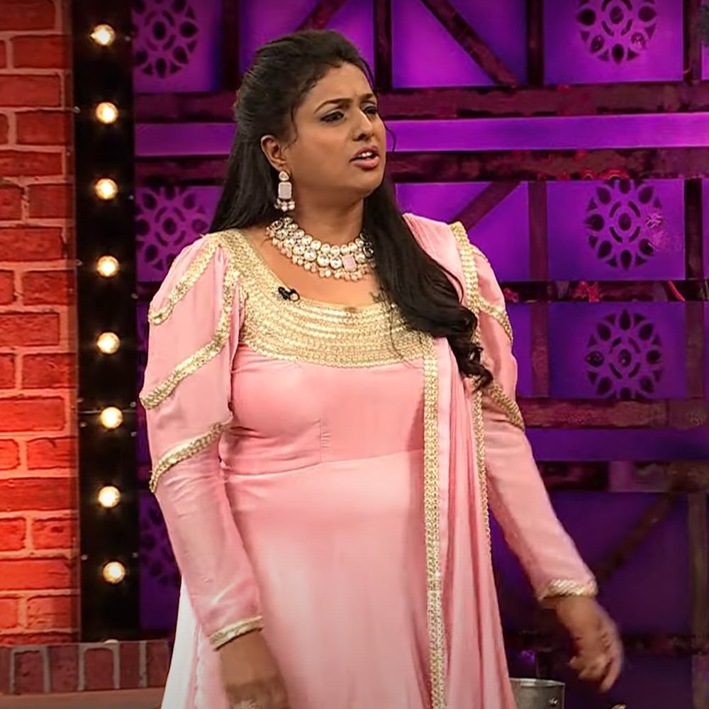 Rojacrush's tweet photo. Roja 💙🧡😘
Retweet If you like
#rojaselvamani #jabardasthroja #evergreenroja #heroineroja #actressroja #rojaactress #roja #rojajabardasth #smilingqueen #heroine #actress https://t.co/Tmlmufic2f