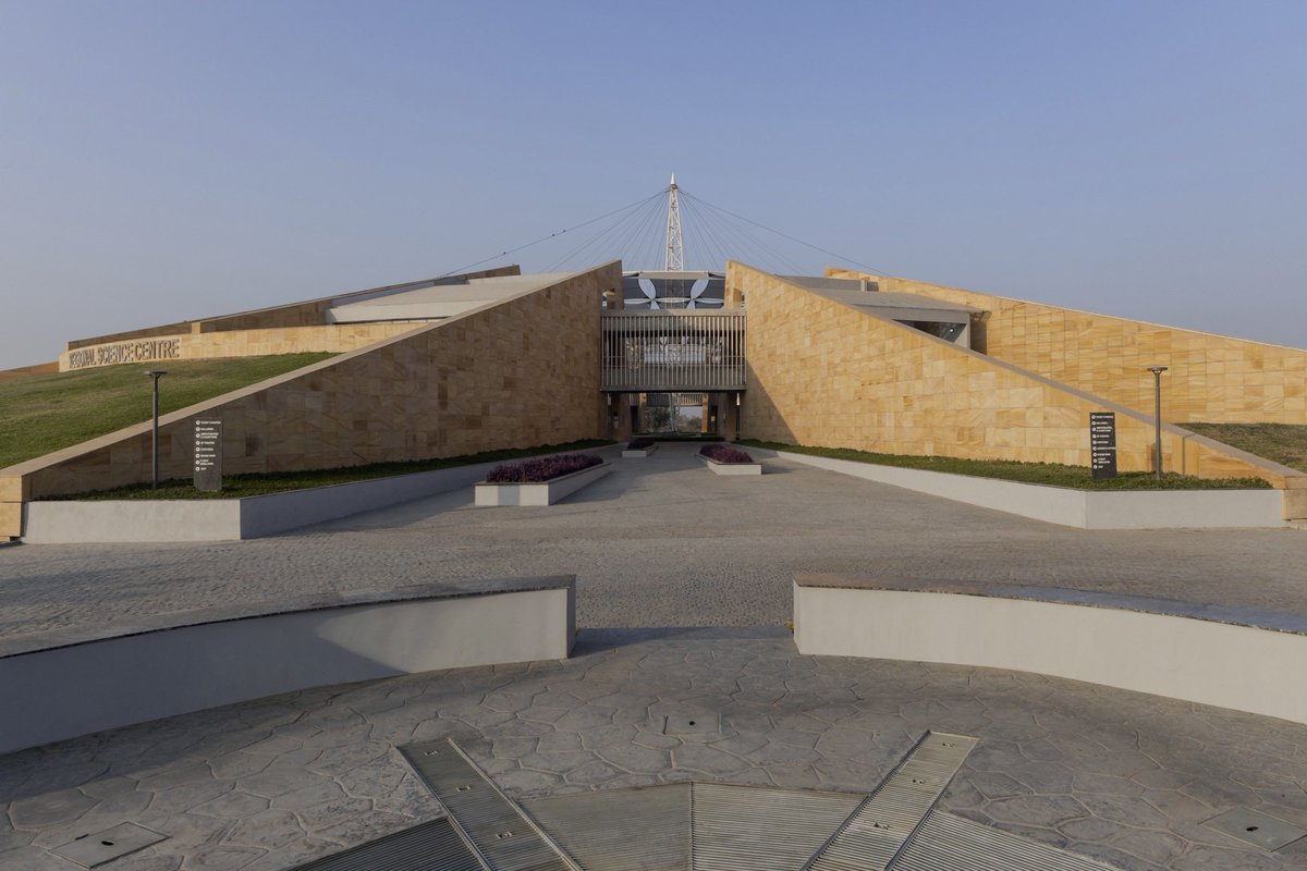 gujarat_plus_'s tweet image. Regional Science Centre at Rajkot by INI Design Studio.
Area- 85000 sq. ft.
PC-The Space Tracing Company/INI