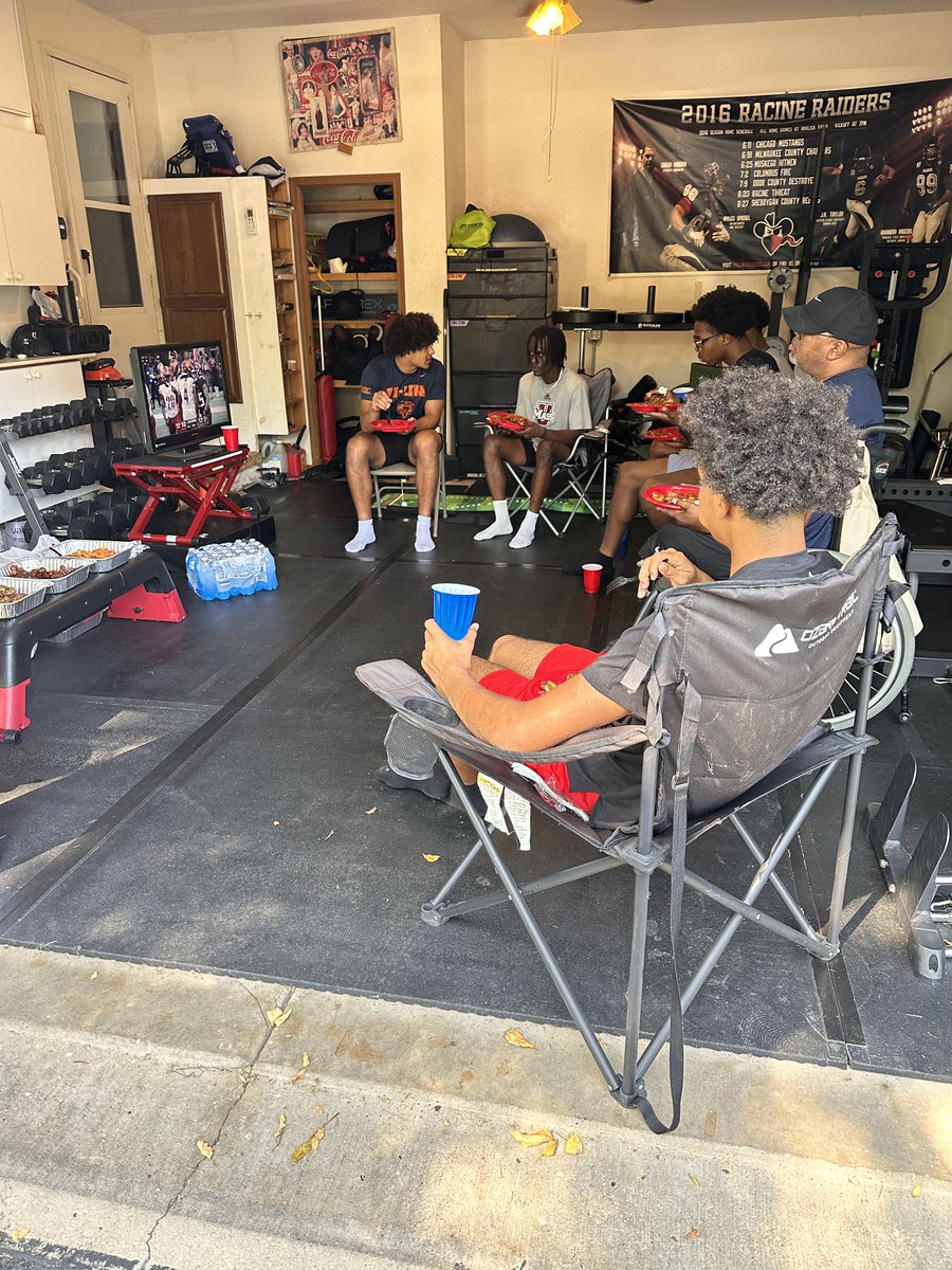 Big week this week, so we are going to get a little extra work today.  But before had my WR over for some wings <a href="/CorsairsFB/">Carmel Football</a> brothers