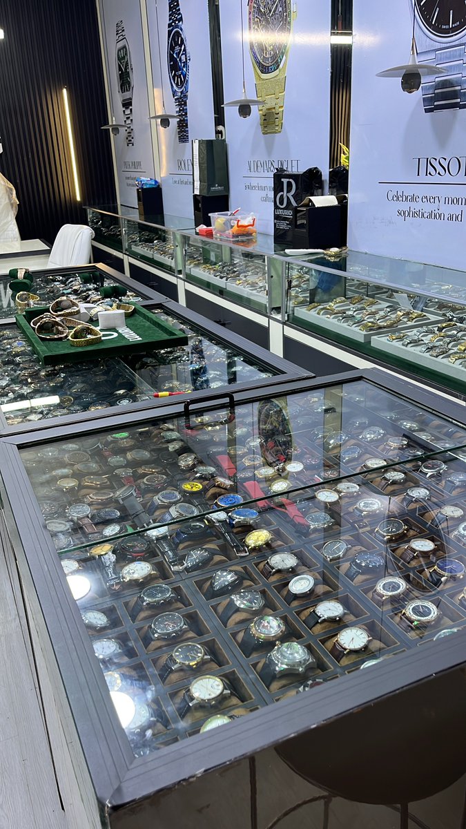 ⌚️⚙️
—
i sell wristwatches, you need to wristwatch.
—
send a DM