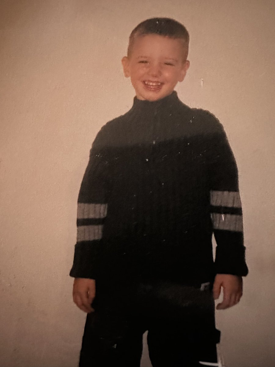 sdlee10's tweet photo. Happy National Sons to this handsome guy 🥰❤️ https://t.co/km3xEmfiiX