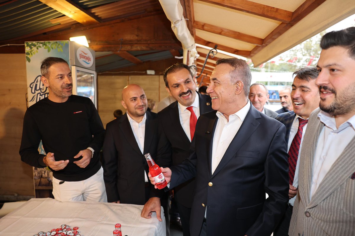 Dostluğu, kardeşliği, samimiyeti… Velhasıl yârenliği bir kez daha doyasıya hissettik 😊

Anadolu Kültür Festivalimiz kapsamında, İstanbul Çankırı Dernekler Federasyonu (ÇANDEF) ile birlikte düzenlediğimiz Çankırı Yarenler Festivali’nde kıymetli hemşehrilerimizle buluştuk.