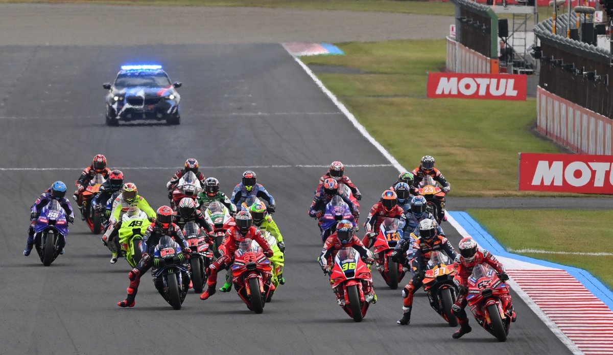 New Oxley Bom #MotoGP podcast: Master Marc Marquez's Massive Motegi Masterwork, in which we talk about MM93' comeback, Bagnaia's comeback and Honda's comeback, discussing in detail what Ducati might've done to fix Bagnaia's bike. Apple, Spotify etc or
oxleybom.buzzsprout.com/2181509/episod…