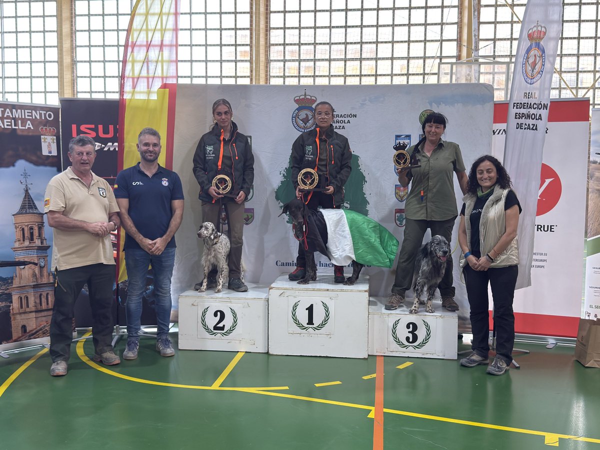 🥇 Los extremeños Carlos Tiburcio y María Fernández y el cántabro José María Valera (levantadores) conquistan en Maella (Aragón) un espectacular 43 Campeonato de España de San Huberto. 

😀 Resultados definitivos: drive.google.com/drive/folders/…

👏🏻 ¡Enhorabuena a todos! Ampliaremos