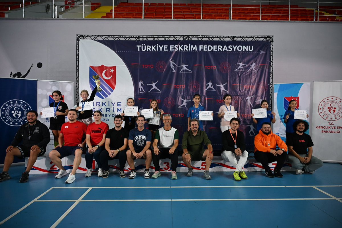 U10 Kadın Epe
🥇 Kira KUVAEVA (GEO)  
🥈 Asya SAYIN (POİNT ESK. S.K.)  
🥉 Naz ASIL (POİNT ESK. S.K.)  
🥉 ELA KOSVALI (SOLO ESKRİM)  
5. Aden ATILLA (Antalya Eskrim)  
6. Ahsen BASTABAN (ERZURUM G.O.S.K.)  
7. DEFNE KAPLAN (DRAGOS S.K.)  
8. MISRA DURU AYDIN (DRAGOS S.K.)