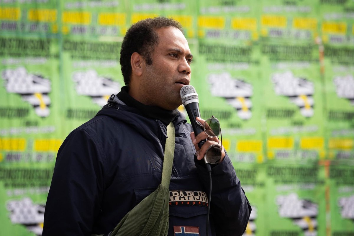 Merci à toutes et tous pour la manifestation d'hier à #Nantes : environ 1000 personnes pour construire un pouvoir politique breton, de Brest à Clisson !

#44BZH #DécidonsEnBretagne