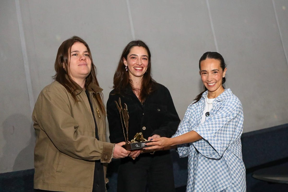 Entregamos el primer premio a una producción audiovisual por sostenibilidad en LATAM, a la serie La Liberación de <a href="/PrimeVideoMX/">PrimeVideoMX</a>, producida por <a href="/ExileContent/">Exile Content Studio</a>, con el apoyo de Greener LATAM.