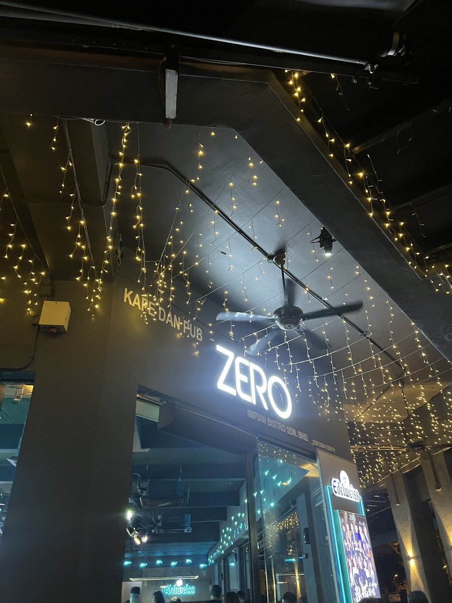 js22js11's tweet photo. 喝一杯 https://t.co/pq0Ez5bdjP