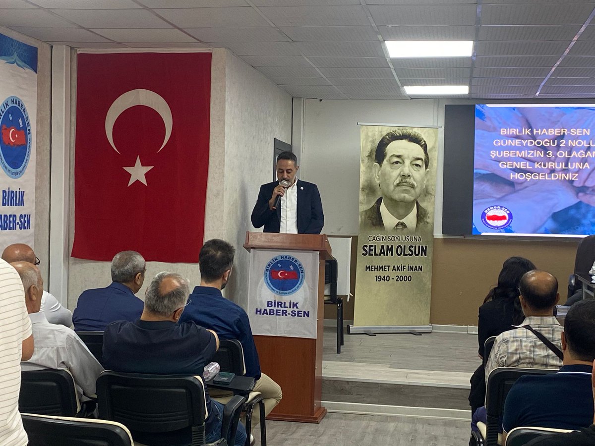 tekdemiRamazan's tweet photo. Birlik Haber-Sen Güneydoğu 2 Nolu Şubemizin 3. Olağan Genel Kurulunda güven tazeleyerek Şube Başkanı seçilen Hafid TARHAN ve yönetim kurulu üyelerini tebrik eder, çalışmalarında kolaylıklar ve muvaffakiyetler diliyorum.

@_aliyalcin_ 
@_omerbudak_
@tarhan56 https://t.co/tKowgJjMEo