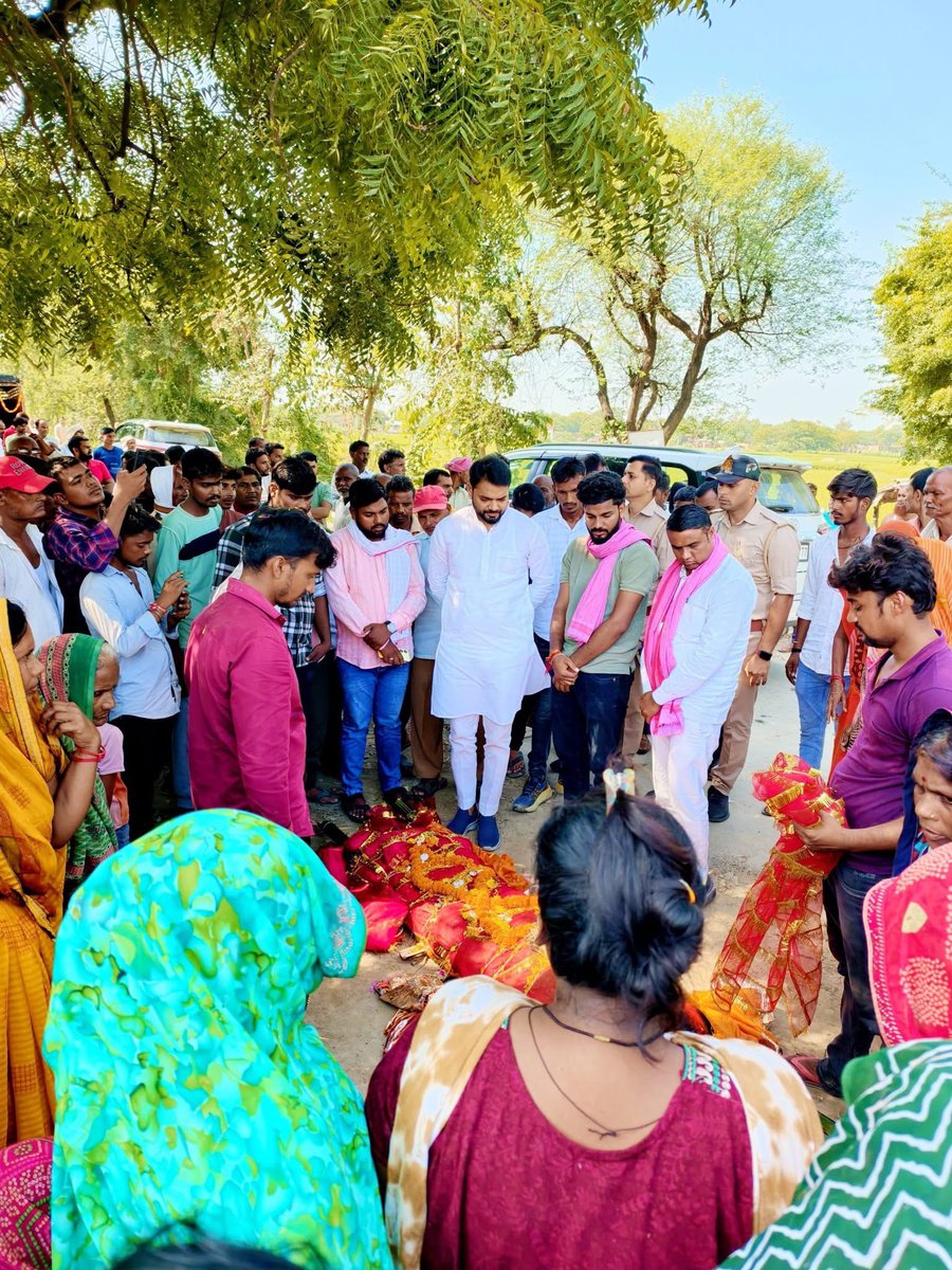 mla_pankaj's tweet image. विधानसभा क्षेत्र के  रोहित यादव जी की श्रद्धेय दादी जी का देवलोकगमन अत्यंत पीड़ादायक है। ईश्वर अनंतवासी पुण्यात्मा को चिर शांति व परिजनों को वज्रपात सहन करने की शक्ति प्रदान करें।
