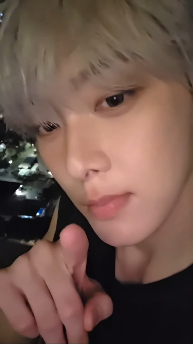 ddana_think's tweet photo. 오늘 진짜 왜케 잘생김?!?! #윤산하 https://t.co/YoMLbkmY9Q