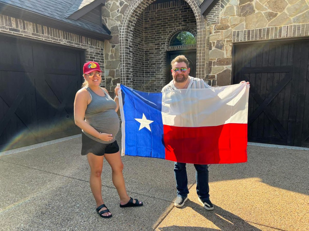 Fellow Texans… we’re planning to stay close to home for the first few months of 2026 and need your help with places to play!

If you have a favorite spot for live music, need live music at your event, know a bar owner, know a festival booker… let us know!  

Not looking at any