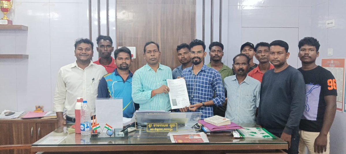 RimilsingG's tweet image. I have the honour to represent this matter before S.D.M Anandapur. The road connectivity project(Sunduria to Baruan) has already been approved & inaugurated on 28.02.2024. @DistAdmKeonjhar District-ADM Keonjhar needs to be proactive in this regard to establish positive changes