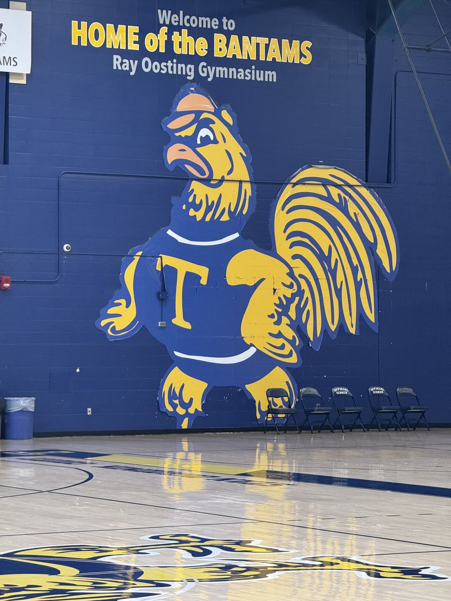 JacksonSouther7's tweet photo. Thank you @BantamHoops for having me. Looking forward to a great day. #trinitybasketball #scheduledvisit https://t.co/IUBgDZdY14
