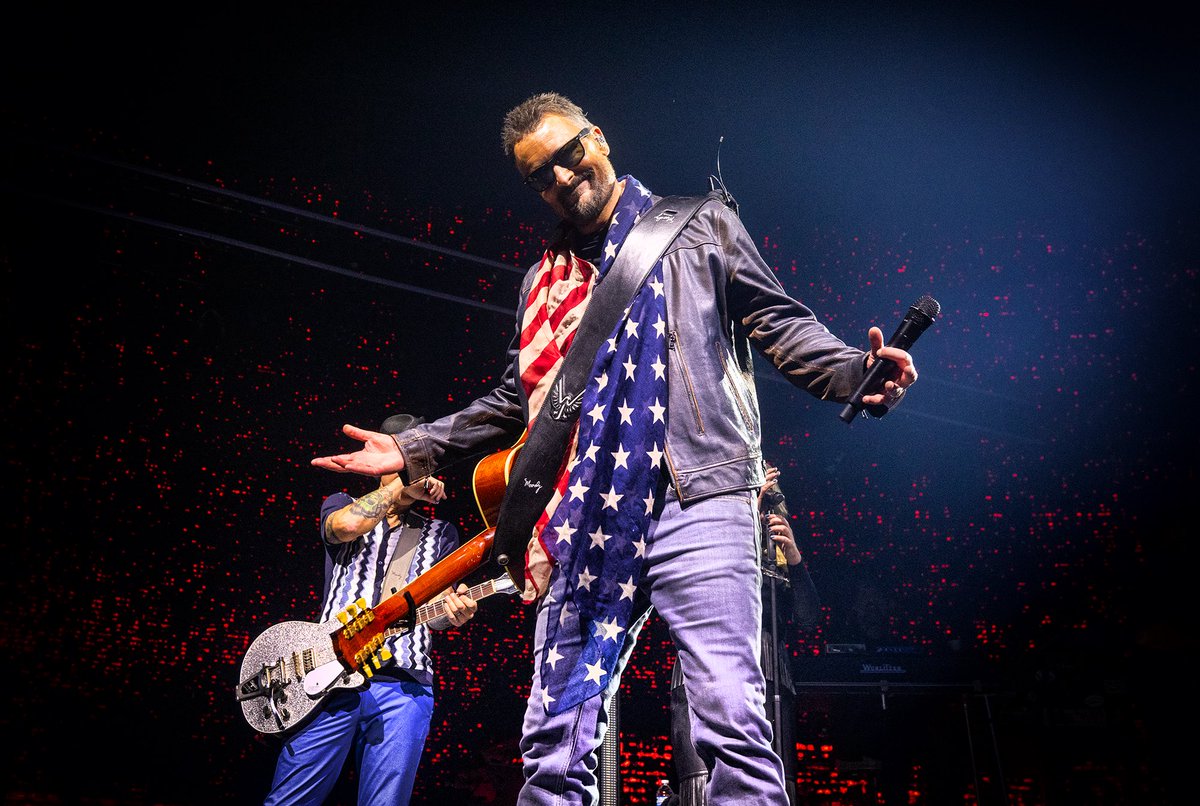 Eric Church tweet media