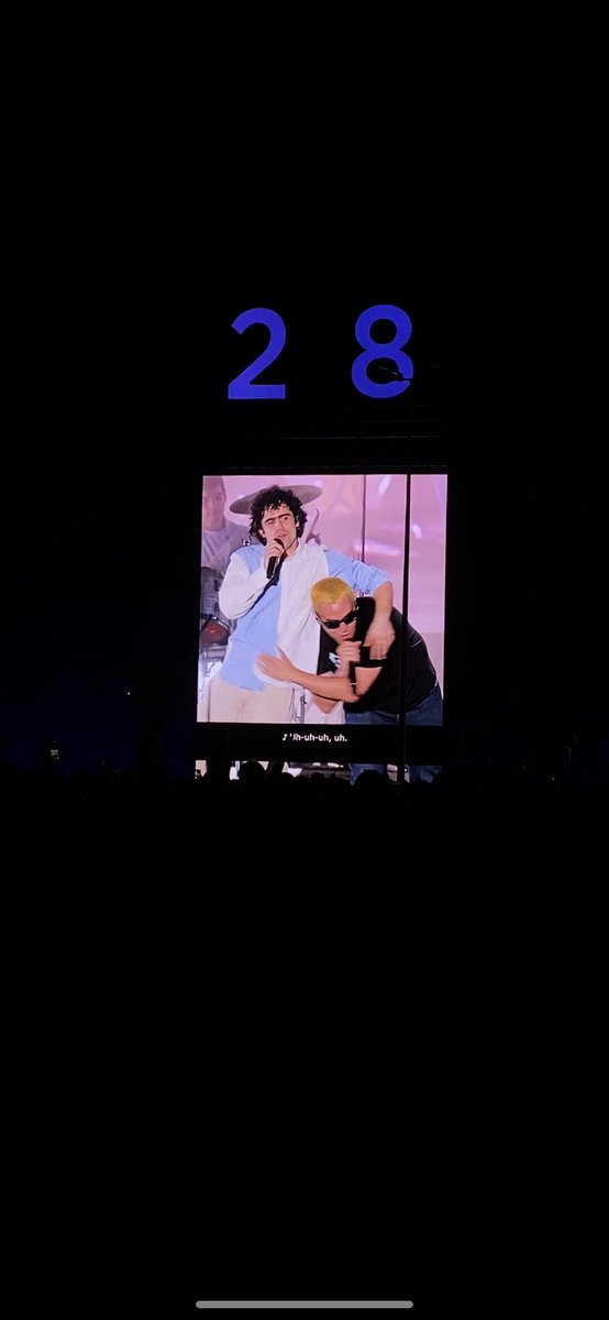 crisgonzalezf_'s tweet photo. Recuerdos del Sonorama. Parte 3. Mi canción favorita del 2024 en directo. 

@carolinadurante @elbarryb https://t.co/pEyVvfdzdM
