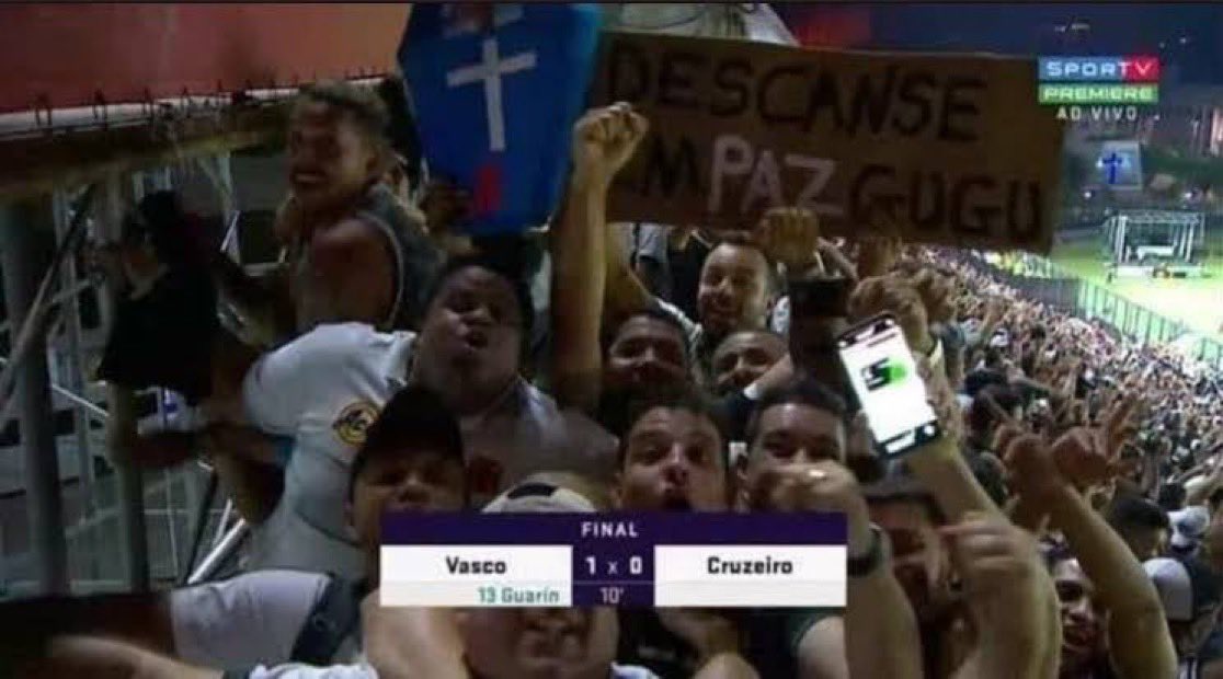 midiavascaina's tweet photo. 👀😂 2019 e 2025.

O nosso “Jojo Toddynho” está nas duas comemorações contra o Cruzeiro (o cara do chapéu de bola de futebol também). https://t.co/YGweJJFOED