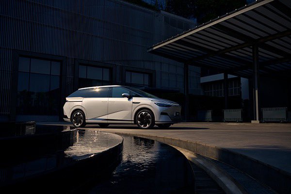 linconbravos's tweet image. Move with style and elegance with X9 Hybrid. #trending #reels #reelsindia #trendingnow #usa #china #nigeria