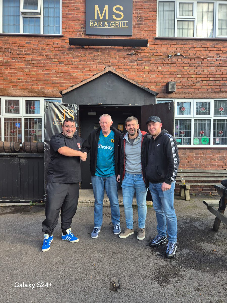 UniteEconomy's tweet image. Amazing 🤩 

Thank you to our friends at DPD WM7093 branch for the whopping £5k donation to our strike ✊🏽

We are strong when we stand together 💪🏾