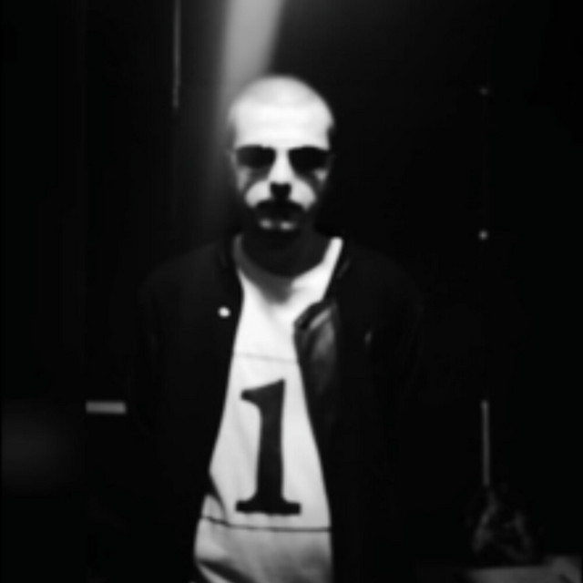 amına koyduğumun şarkısı
bi şarkı ancak bu kadar aptal bi kitleye sahip olabilir yok ol aq şarkısı
melodisini siktiğimin şarkısı