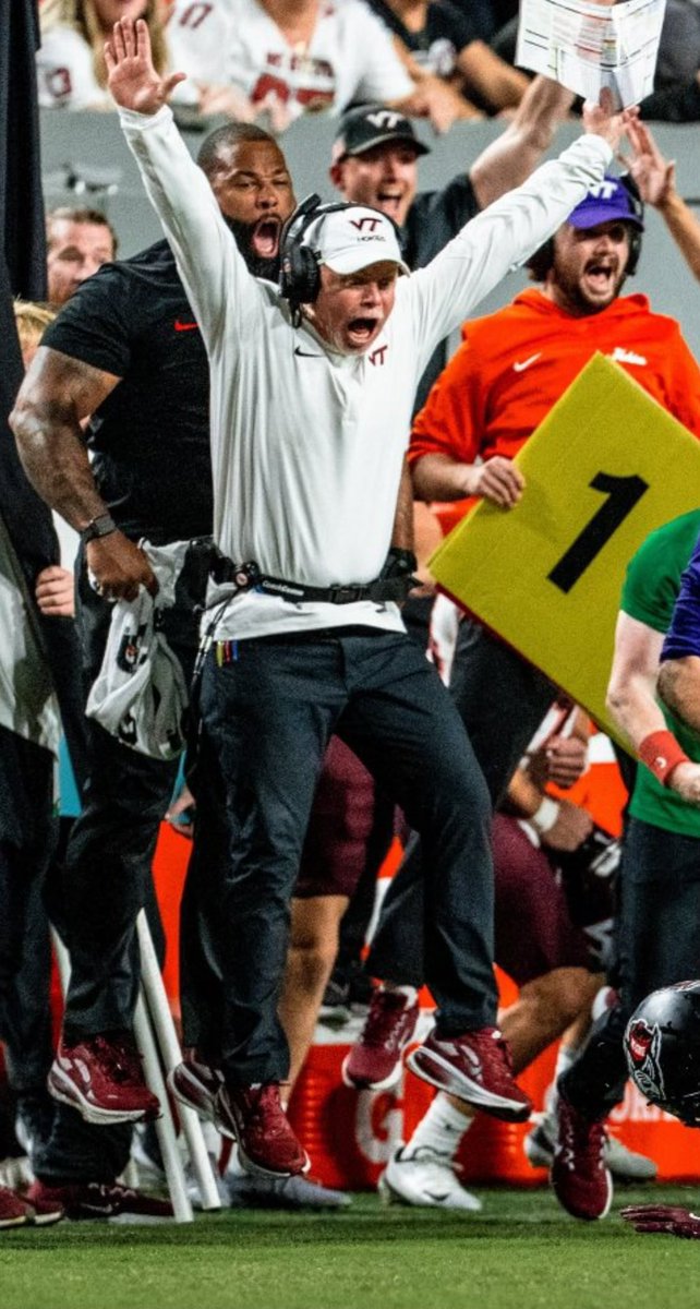 vtjean13's tweet photo. Anybody else wake up like this? #Hokies https://t.co/usRo1oAp1f