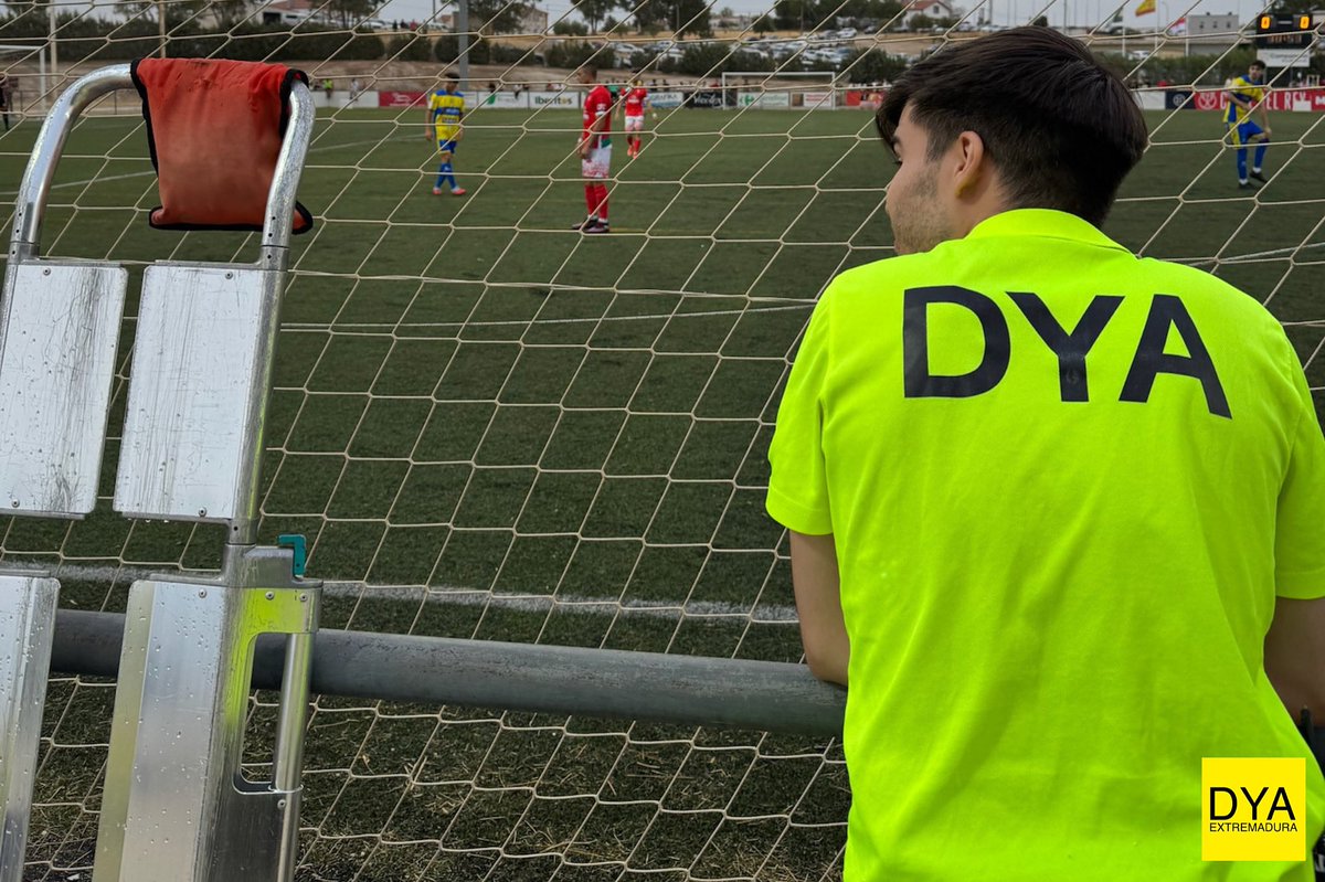 #PreventivosDYA | ⚽️ Ayer por la tarde estuvimos presentes en 📍#Campanario dando cobertura sanitaria a la previa interterritorial de la #CopadelRey🏆 entre el <a href="/CFCAMPANARIO/">CF Campanario</a> y <a href="/CdYuncosoficial/">CD YUNCOS</a>